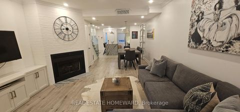 Photo 12 at 5 - 122 Glen Manor Drive, The Beaches, Toronto