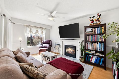 Photo 6 at 1045 Beaver Valley Crescent, Northglen, Oshawa