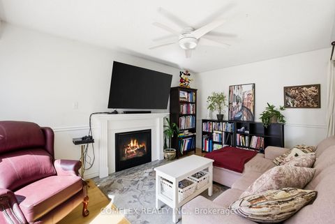 Photo 7 at 1045 Beaver Valley Crescent, Northglen, Oshawa