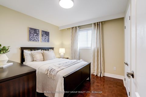 Photo 13 at 520 McLeod Crescent, Rosebank, Pickering