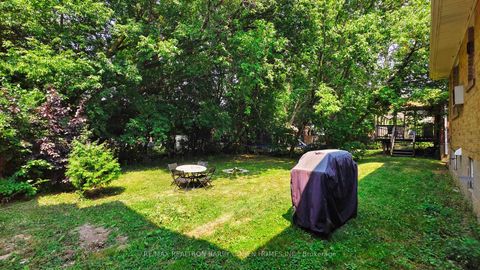 Photo 13 at 174 Caribou Road, Nortown, Toronto