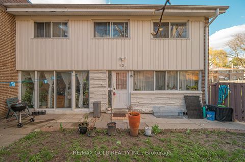Photo 5 at 2 - 30 Sentinel Road, York University Heights, Toronto