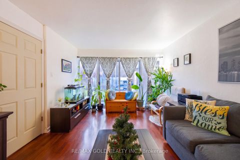 Photo 10 at 2 - 30 Sentinel Road, York University Heights, Toronto