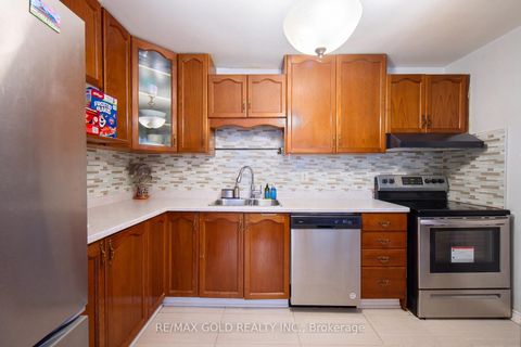 Photo 18 at 2 - 30 Sentinel Road, York University Heights, Toronto