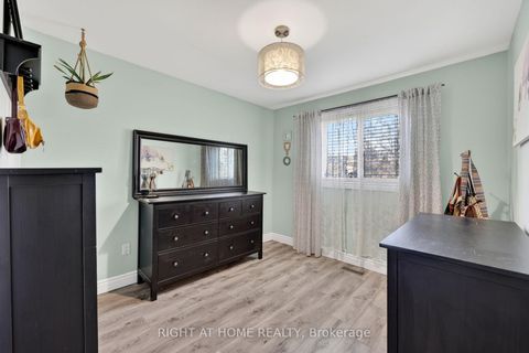 Photo 13 at 12 ELIZABETH Street, Ardagh, Barrie