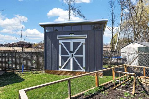 Photo 15 at 12 ELIZABETH Street, Ardagh, Barrie