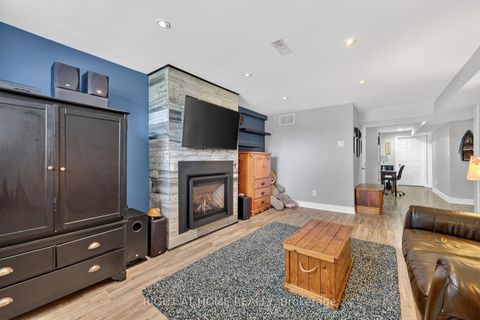 Photo 26 at 12 ELIZABETH Street, Ardagh, Barrie