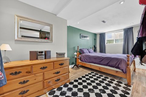 Photo 27 at 12 ELIZABETH Street, Ardagh, Barrie