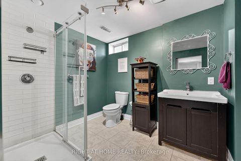 Photo 30 at 12 ELIZABETH Street, Ardagh, Barrie