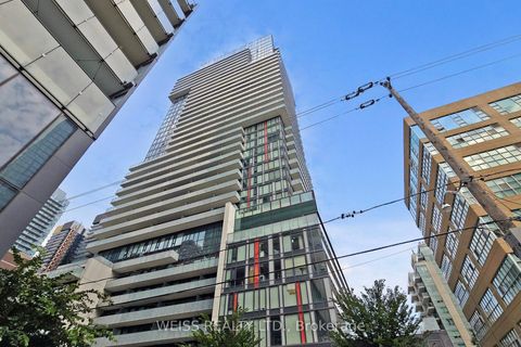 Photo 3 at 520 - 185 Roehampton Avenue, Mount Pleasant West, Toronto