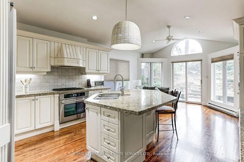 Photo 9 at 32 Edenbrook Hill, Humber Valley, Toronto