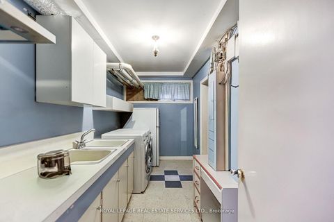 Photo 37 at 32 Edenbrook Hill, Humber Valley, Toronto