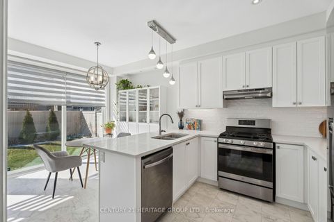 Photo 4 at 12 Terrell Avenue, Keswick South, Georgina