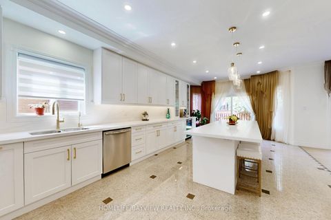 Photo 6 at 18 Marinucci Court, Mill Pond, Richmond Hill