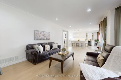 Photo 14 at 18 Marinucci Court, Mill Pond, Richmond Hill