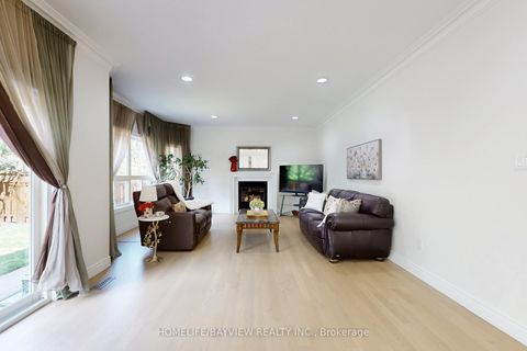 Photo 16 at 18 Marinucci Court, Mill Pond, Richmond Hill