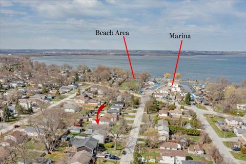 Photo 3 at 341 Pasadena Drive, Keswick South, Georgina