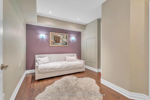 Photo 28 at 35 VANDERVOORT Drive, Jefferson, Richmond Hill