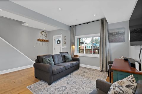 Photo 7 at 2 Lynn Road, Cliffside, Toronto