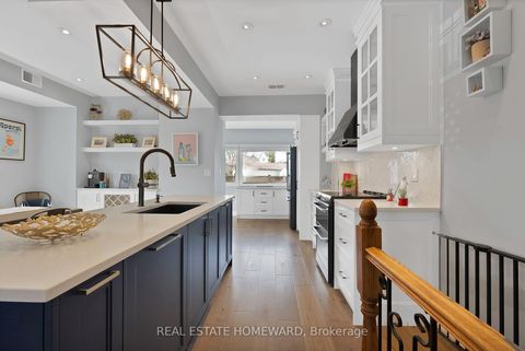 Photo 14 at 2 Lynn Road, Cliffside, Toronto