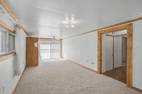 Photo 4 at 161 Charlotte Street S, College Manor, Newmarket