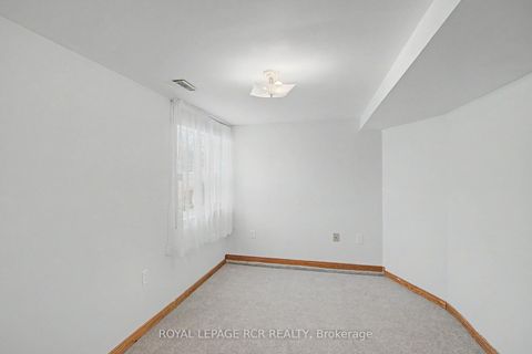 Photo 9 at 161 Charlotte Street S, College Manor, Newmarket