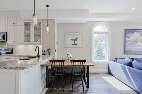 Photo 4 at 9B Harlton Crescent, Eglinton West, Toronto