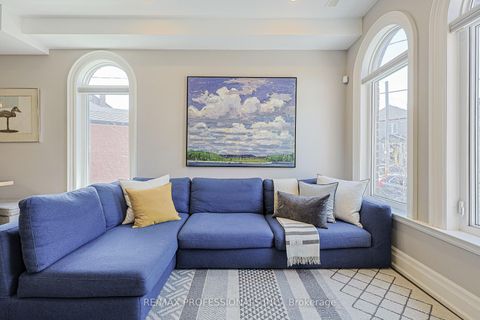 Photo 7 at 9B Harlton Crescent, Eglinton West, Toronto