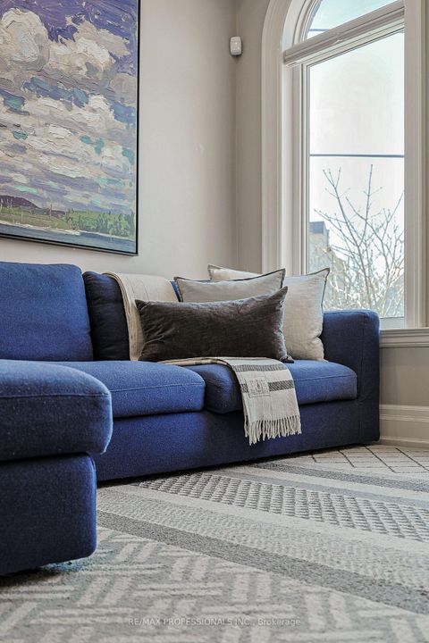 Photo 9 at 9B Harlton Crescent, Eglinton West, Toronto