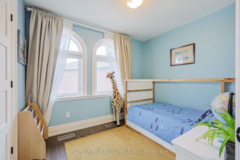 Photo 27 at 9B Harlton Crescent, Eglinton West, Toronto