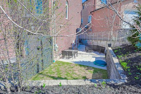 Photo 41 at 9B Harlton Crescent, Eglinton West, Toronto