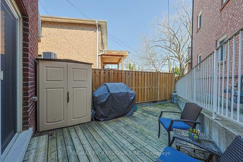 Photo 45 at 9B Harlton Crescent, Eglinton West, Toronto