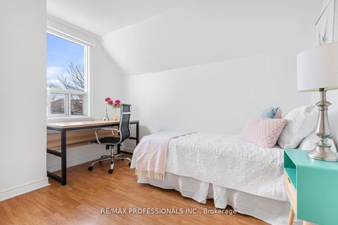 Photo 23 at 1 Gray Avenue, Smythe, Toronto