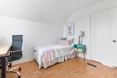 Photo 25 at 1 Gray Avenue, Smythe, Toronto