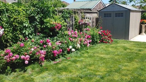 Photo 36 at 1 Gray Avenue, Smythe, Toronto