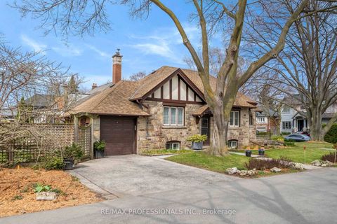 Photo 1 at 10 Edgemore Drive, Queensway, Toronto