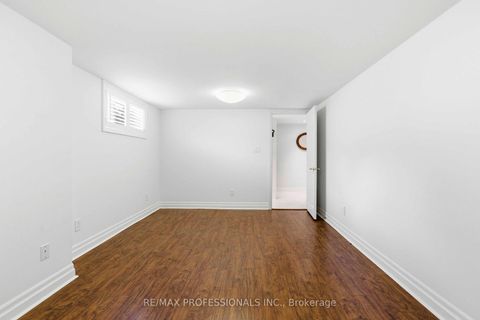 Photo 29 at 10 Edgemore Drive, Queensway, Toronto