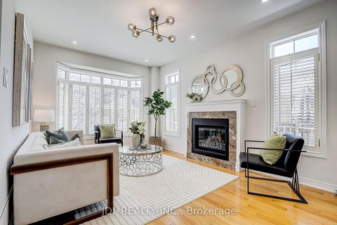 Photo 11 at 2 Catalina Crescent, Rouge Woods, Richmond Hill