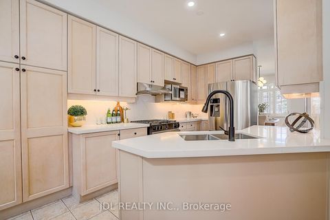 Photo 17 at 2 Catalina Crescent, Rouge Woods, Richmond Hill