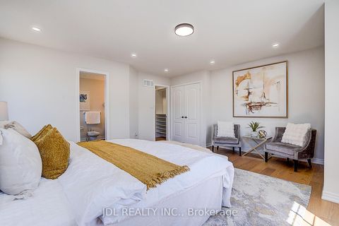 Photo 29 at 2 Catalina Crescent, Rouge Woods, Richmond Hill