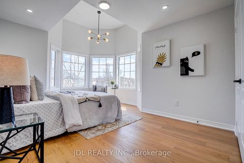 Photo 33 at 2 Catalina Crescent, Rouge Woods, Richmond Hill