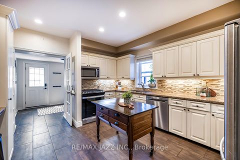 Photo 11 at 92 Alton Avenue, South Riverdale, Toronto