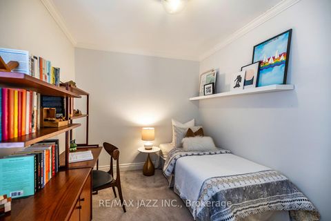 Photo 24 at 92 Alton Avenue, South Riverdale, Toronto