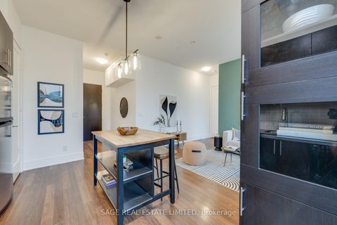 Photo 8 at 411 - 120 Homewood Avenue, North St. James Town, Toronto