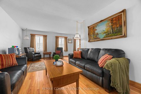 Photo 15 at 21 Wright Crescent, Central, Ajax