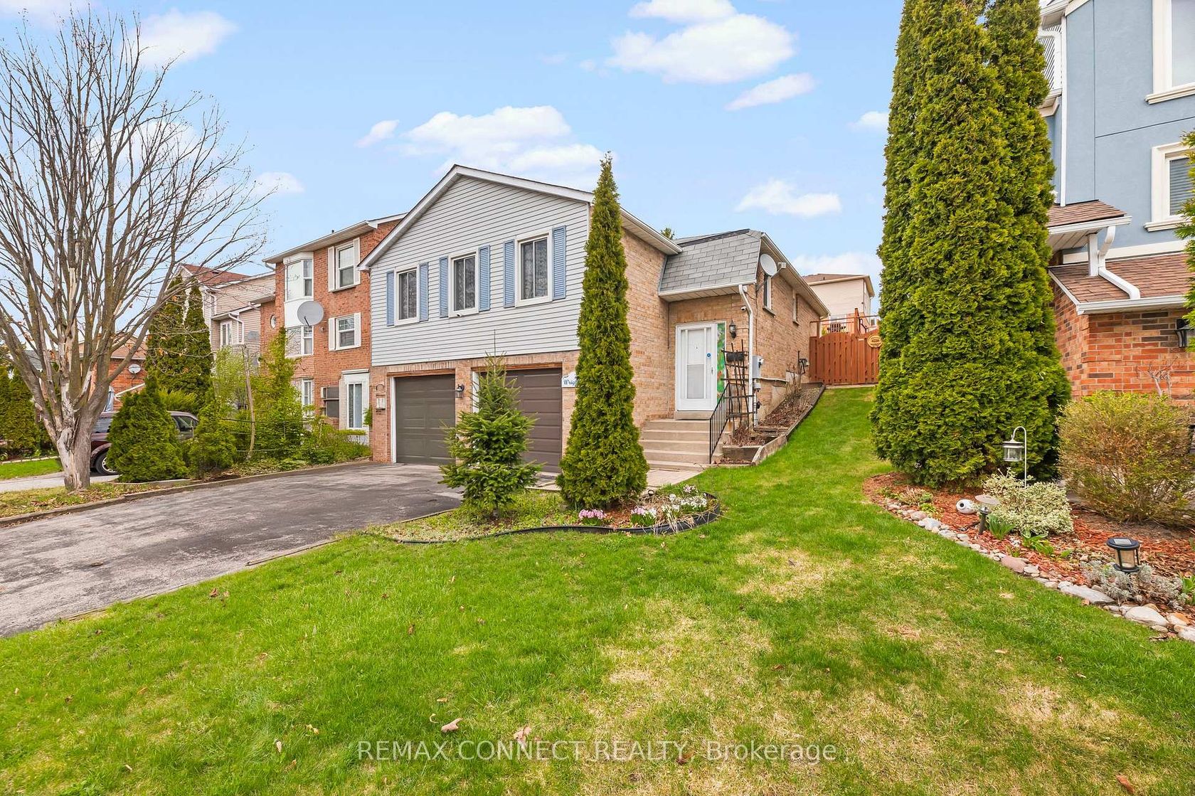 21 Wright Crescent, Central, Ajax 
