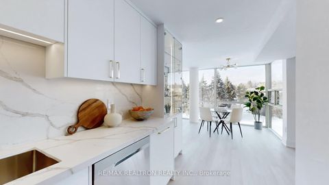 Photo 15 at 404 - 40 Harding Boulevard W, Harding, Richmond Hill