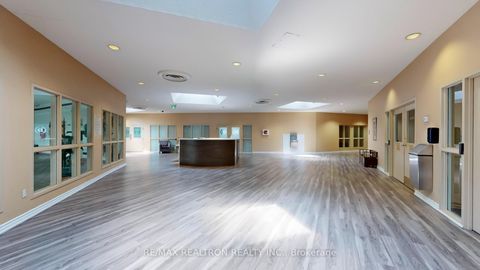 Photo 38 at 404 - 40 Harding Boulevard W, Harding, Richmond Hill