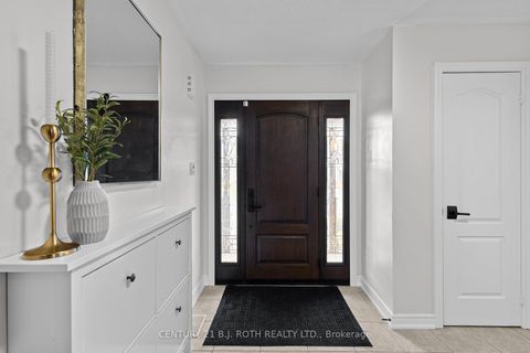 Photo 1 at 30 Megan Crescent, Holly, Barrie