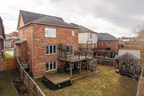 Photo 26 at 30 Megan Crescent, Holly, Barrie